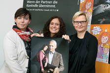 Bild: Vorsitzende des Vereins Wiener Frauenhäuser Martina Ludwig-Faymann, Geschäftsführerin der Wiener Frauenhäuser Andrea Brem und Frauenstadträtin Sandra Frauenberger.